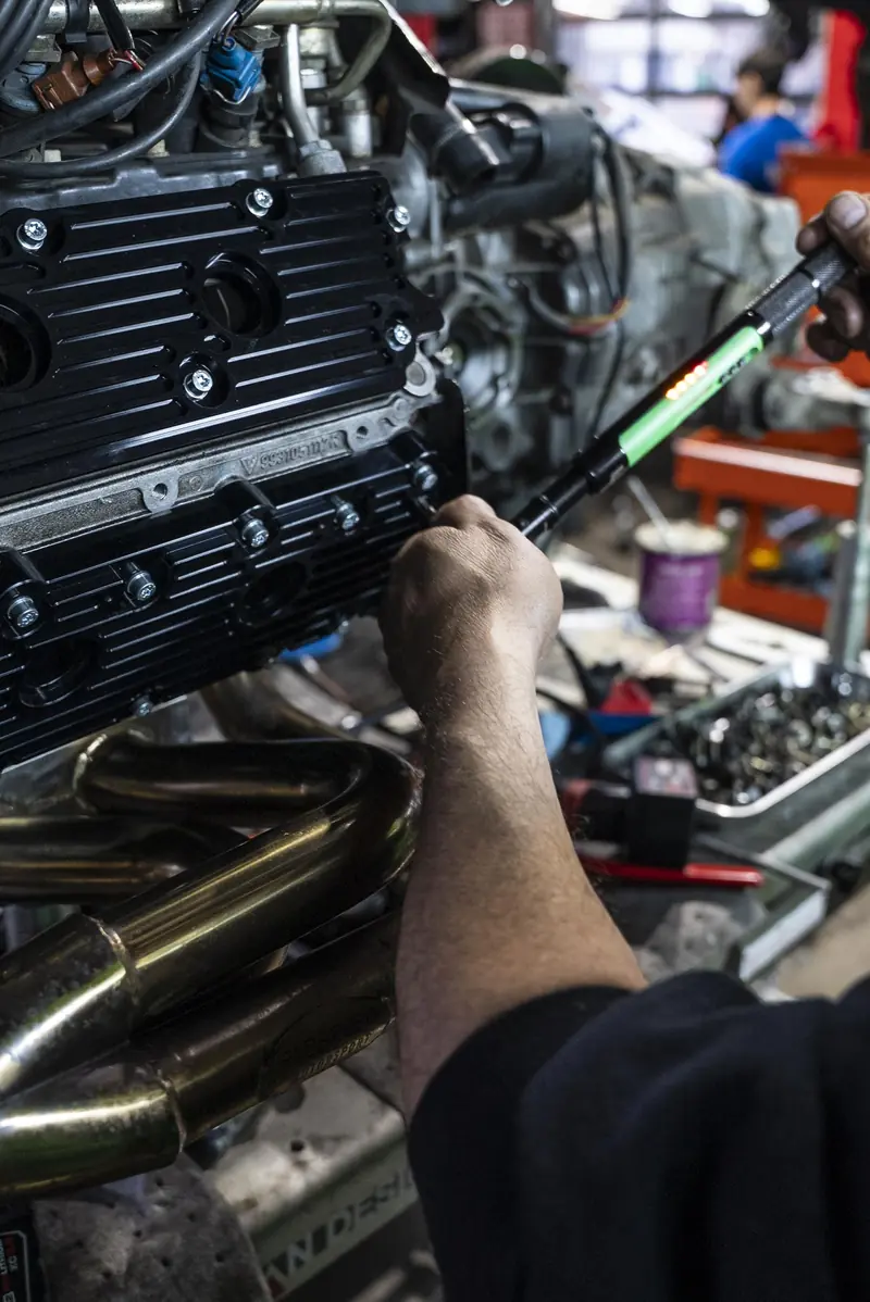 Precision assembly on the air-cooled rebuild