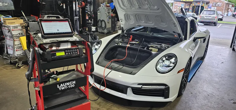992 Turbo S hooked to factory-level diagnostics with the inspection report on screen